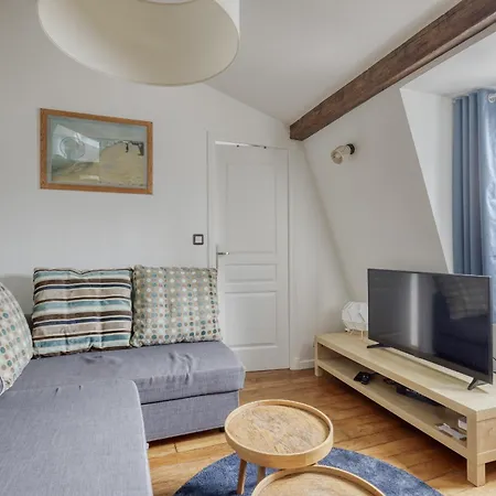 Homely & Pleasant T2 Flat In The Heart Of