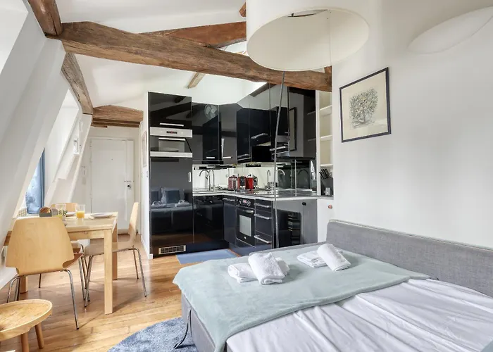 Homely & Pleasant T2 Flat In The Heart Of Appartement