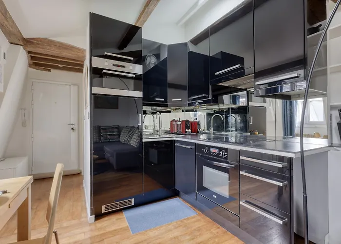 Homely & Pleasant T2 Flat In The Heart Of Appartement